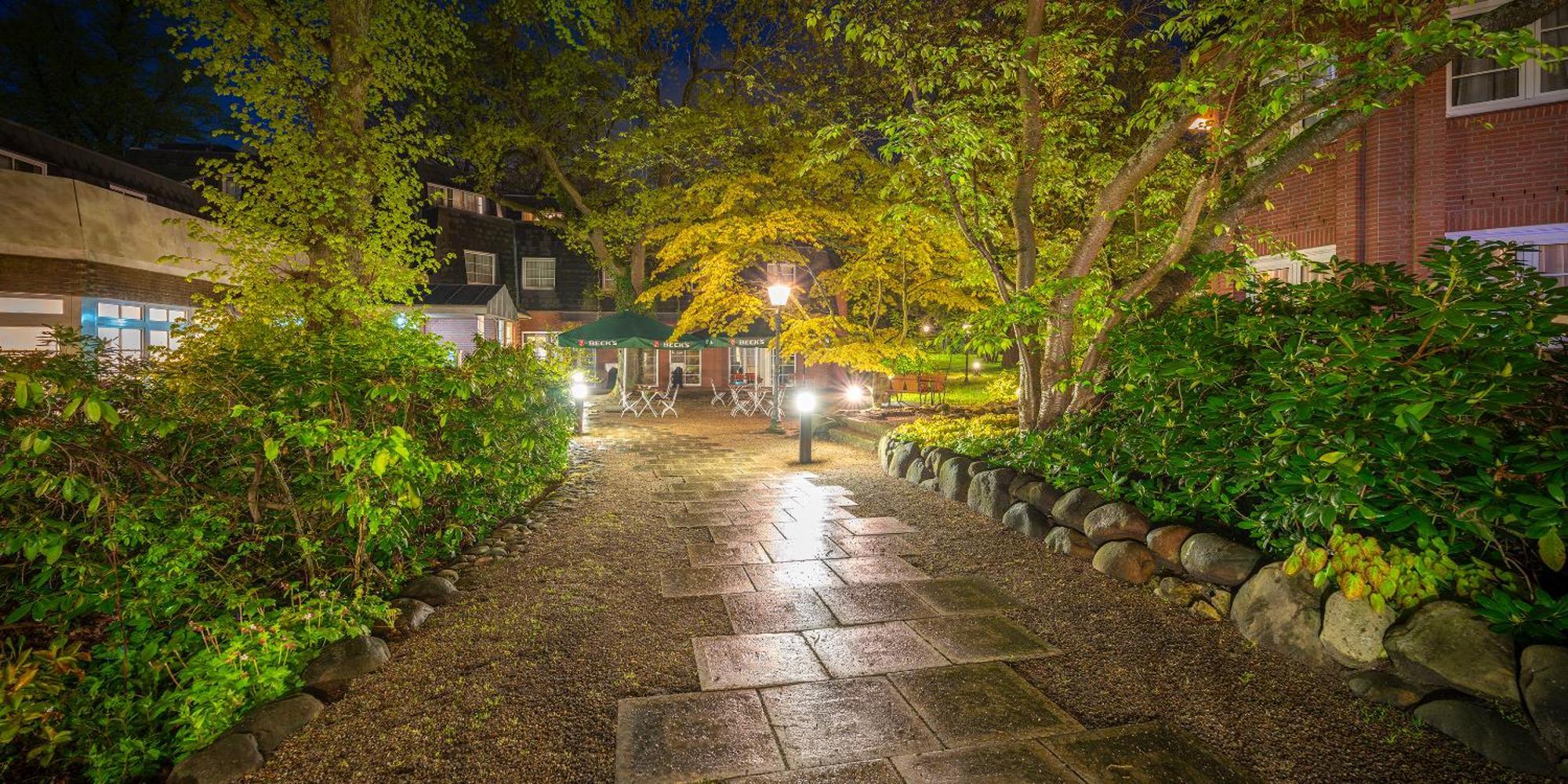 Best Western Hotel Schmoeker-Hof Нордерштедт Экстерьер фото