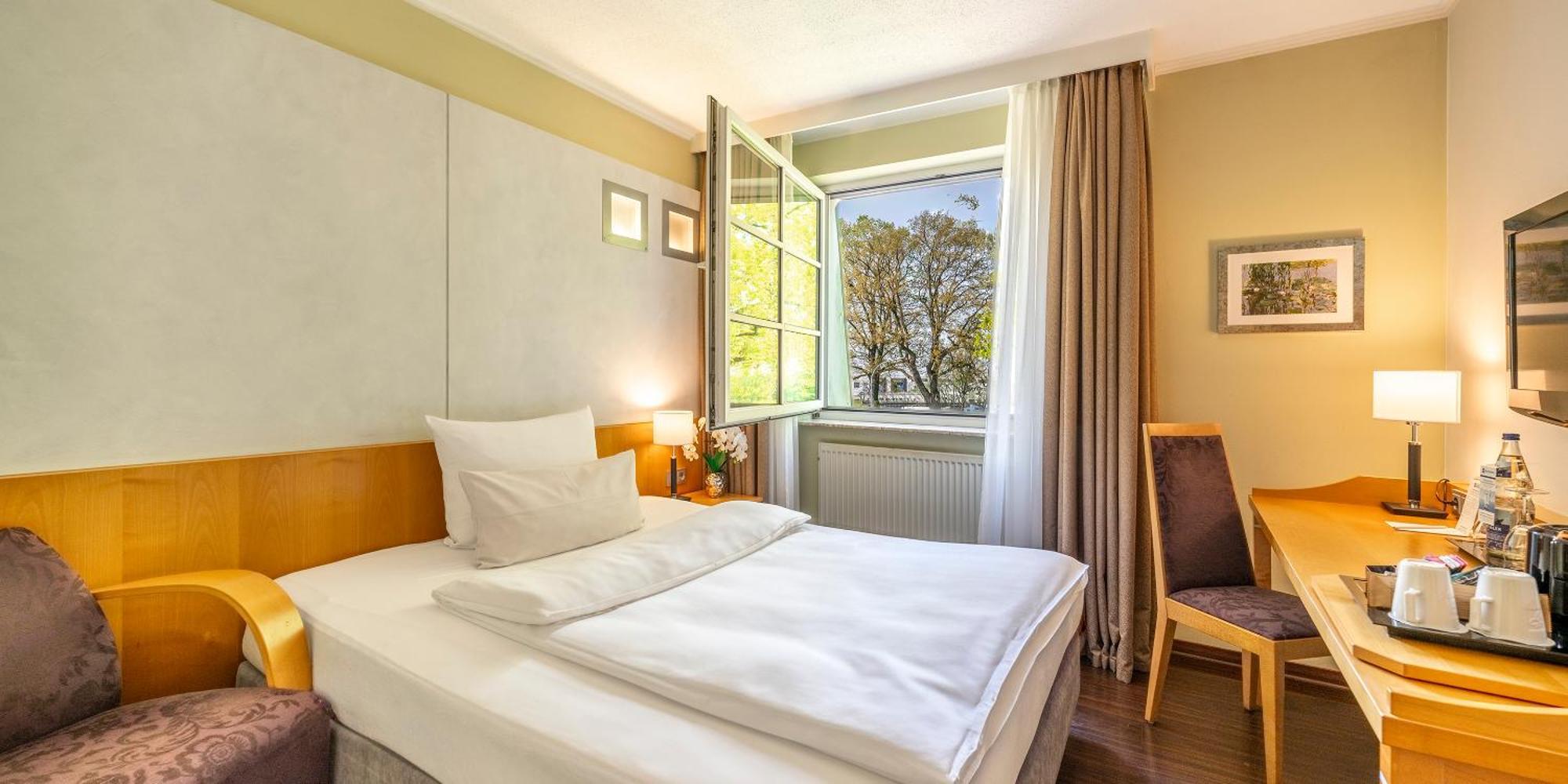 Best Western Hotel Schmoeker-Hof Нордерштедт Экстерьер фото