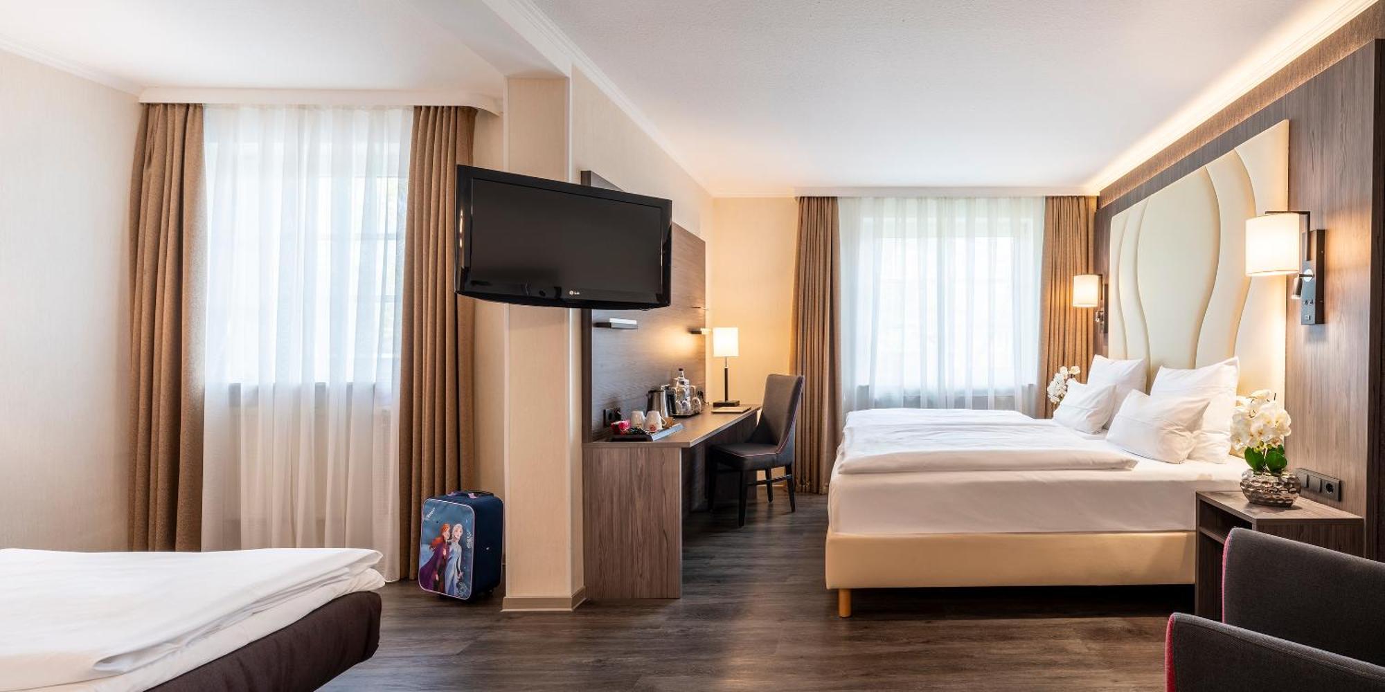Best Western Hotel Schmoeker-Hof Нордерштедт Экстерьер фото
