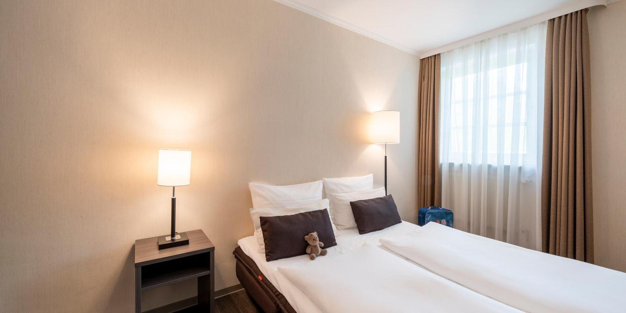 Best Western Hotel Schmoeker-Hof Нордерштедт Экстерьер фото