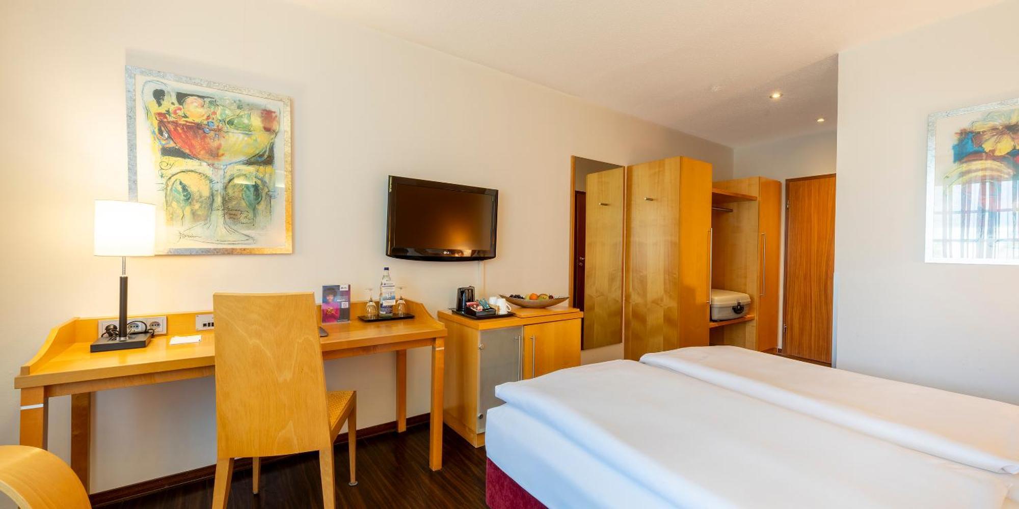 Best Western Hotel Schmoeker-Hof Нордерштедт Экстерьер фото